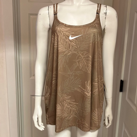 Nike Tops - Nike Tennis/Athletic/Athleisure Tank, XXL, NWT!